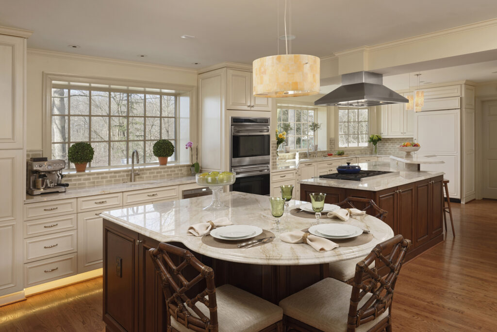  | Kitchens, Breakfast & Dining Rooms