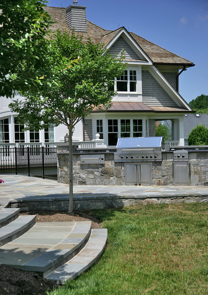 Great Falls VA Traditional Grilling Area | Classic / Traditional