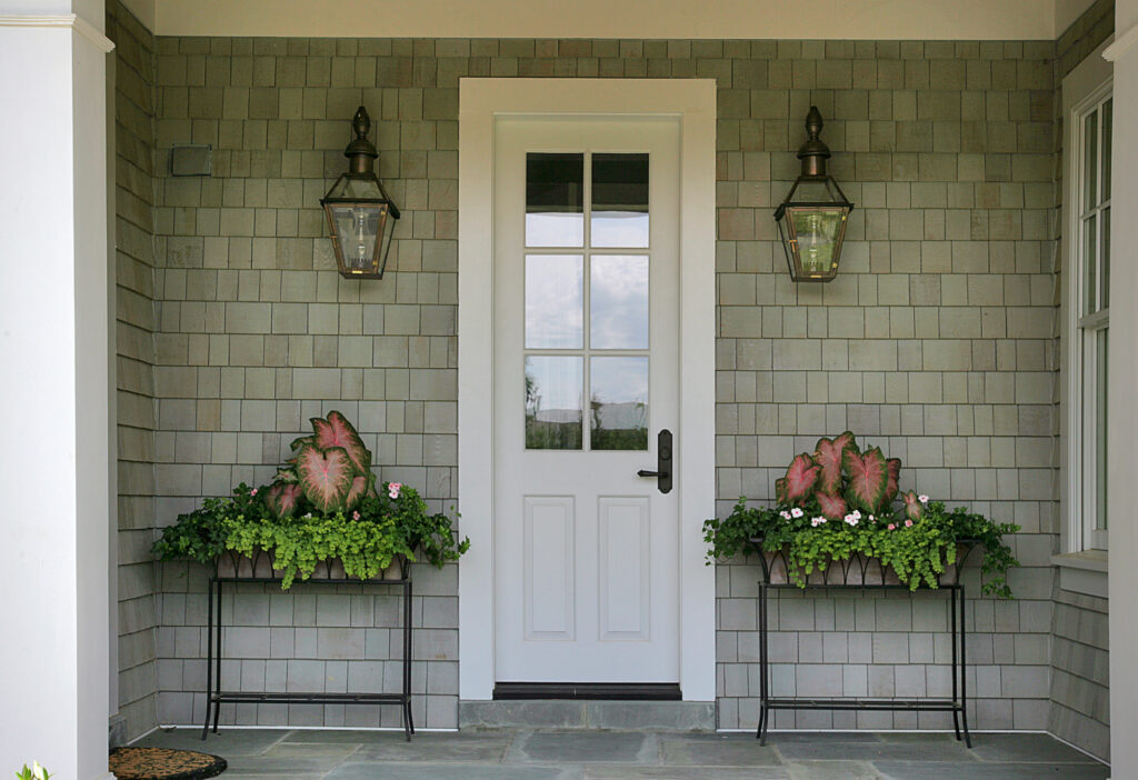 Great Falls VA Traditional Entryway | Classic / Traditional