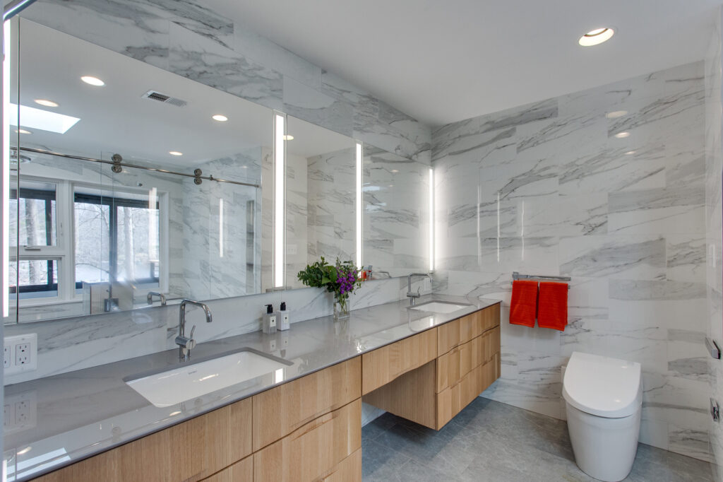 Bathroom renovation in Falls Church, VA | Contemporary / Modern